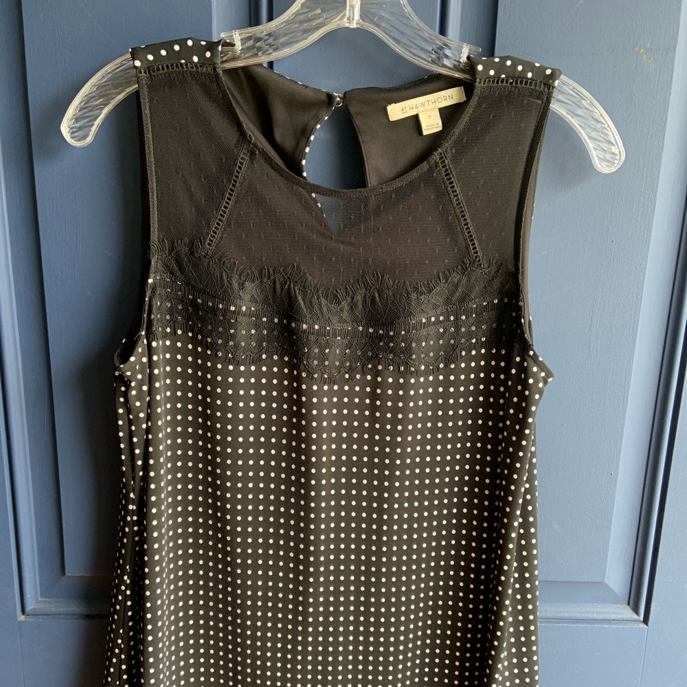 Women’s tops